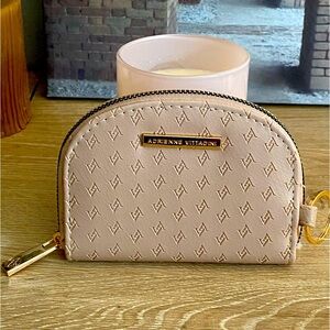 NWT gorgeous Adrienne Vittadini Card/Key Chain Wallet